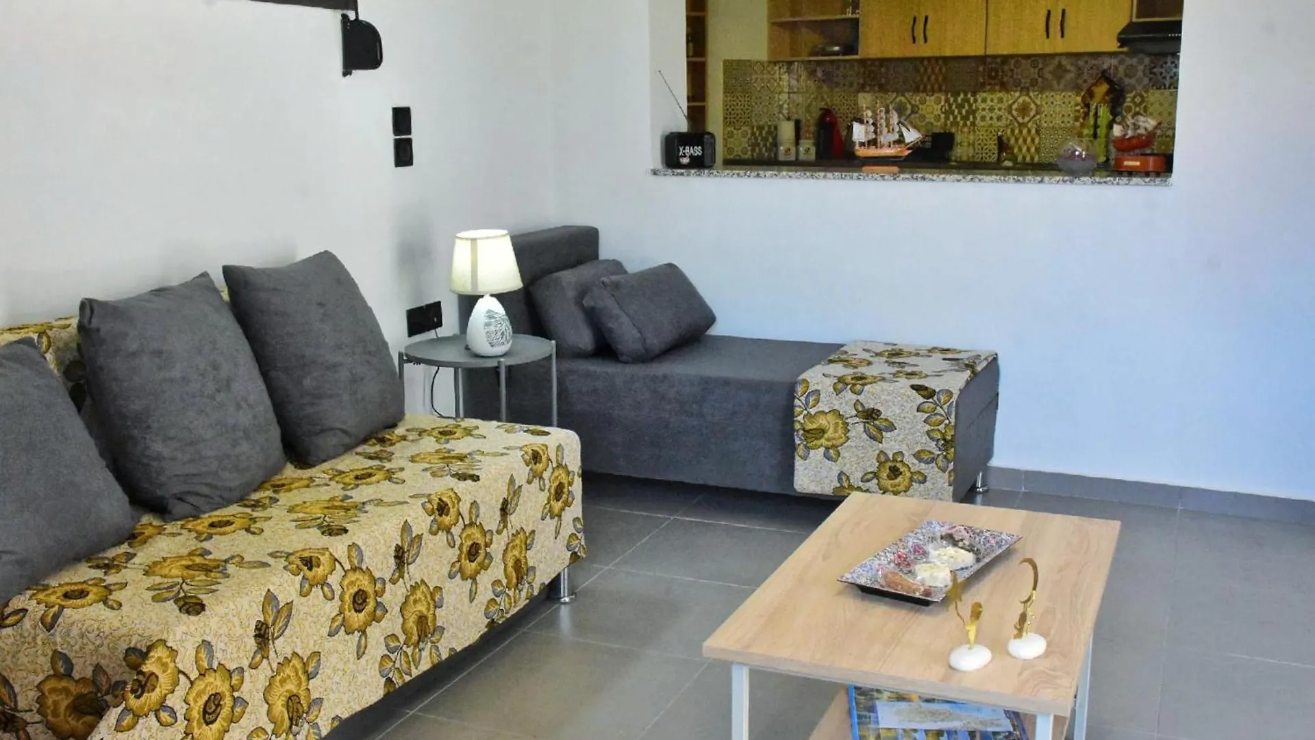 Casa Luminosa Guesthouse Lixouri 0*,  Řecko